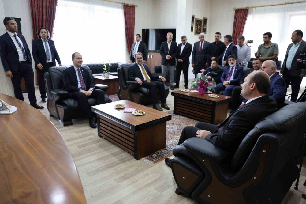 Yeniden Refah Partisi Lideri Fatih Erbakan'dan Sarayönü Belediyesine Ziyaret