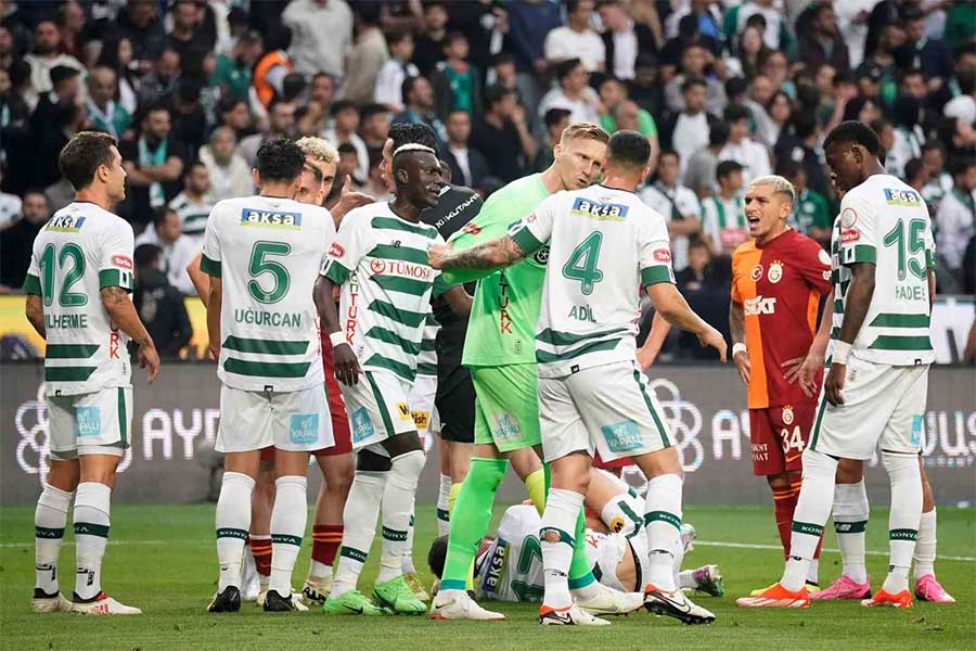 konyaspor-galatasaray-maci-1.jpg