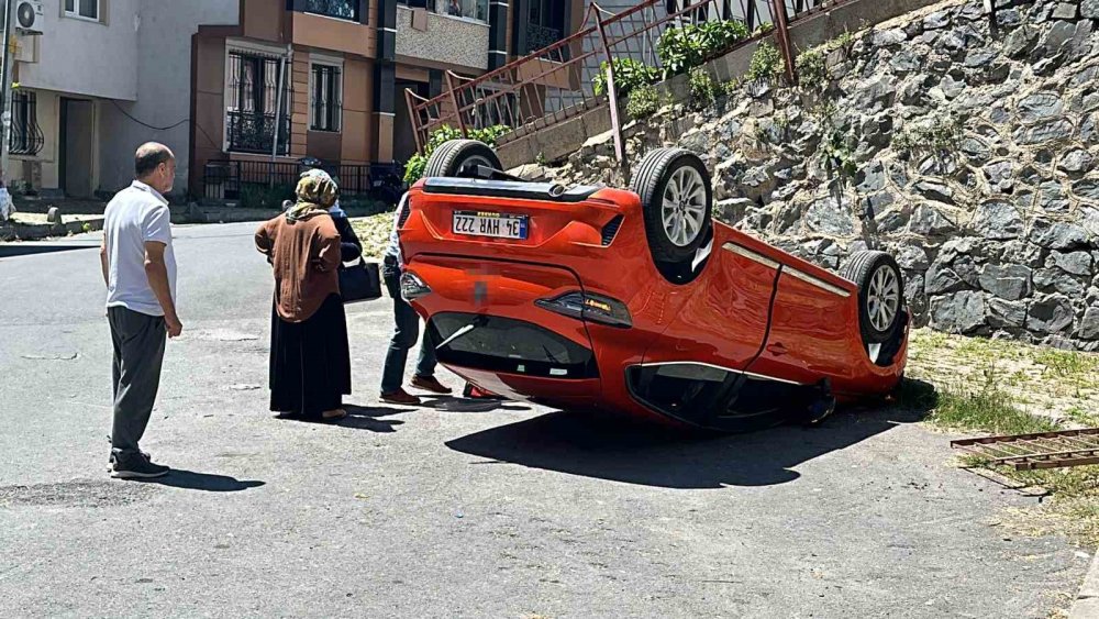 Vitesleri karıştırınca 4 metreden aşağı düştü