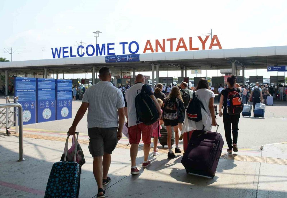 FTI Turizm Battı Antalya'da Rekor Geldi