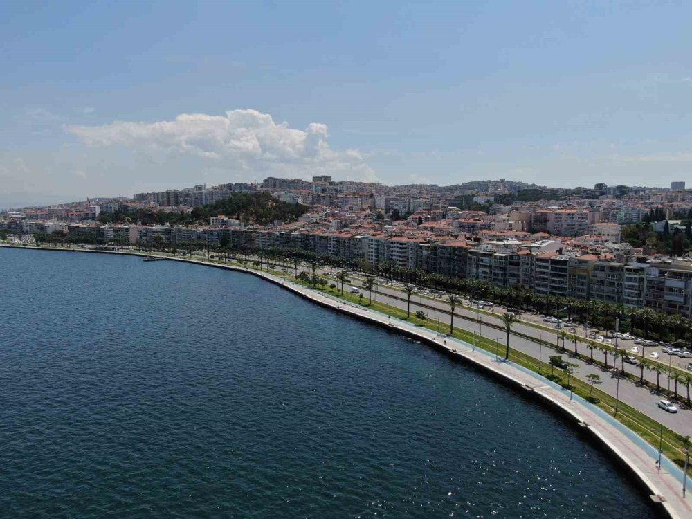 İzmir'de 70 Yıllık Evler Bile Ateş Pahası