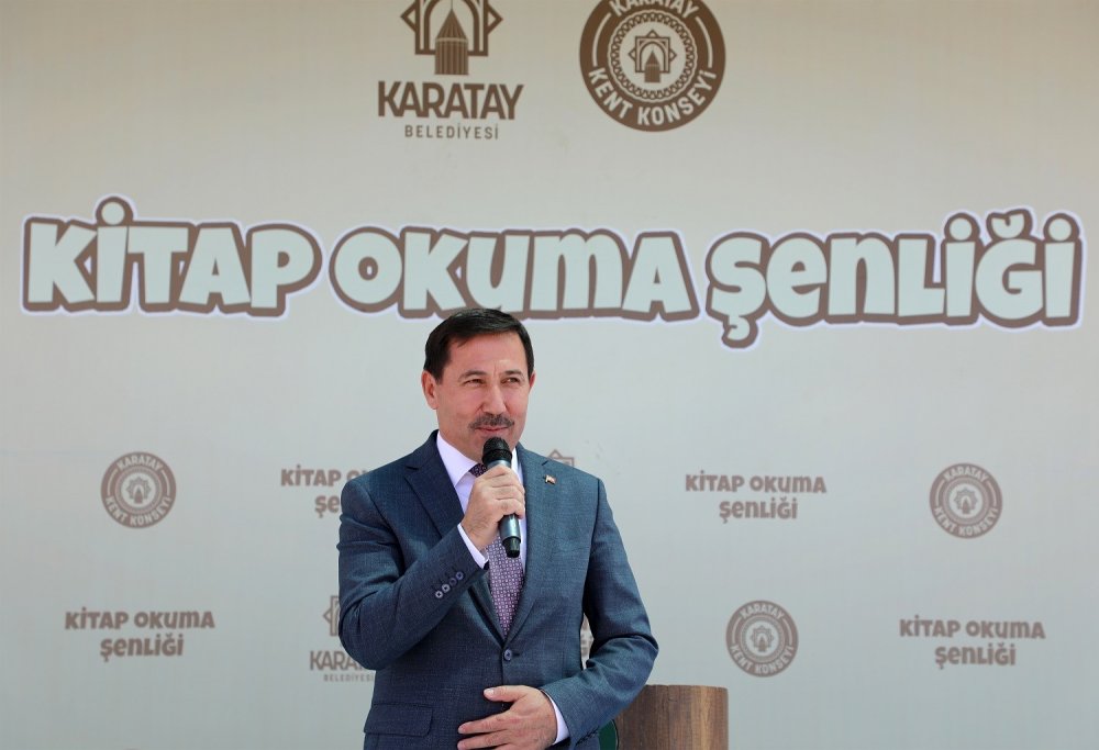 Karatay'da Okuma Tutkusu: Kitap Okuma Projesi Ödülleri Sahiplerini Buldu