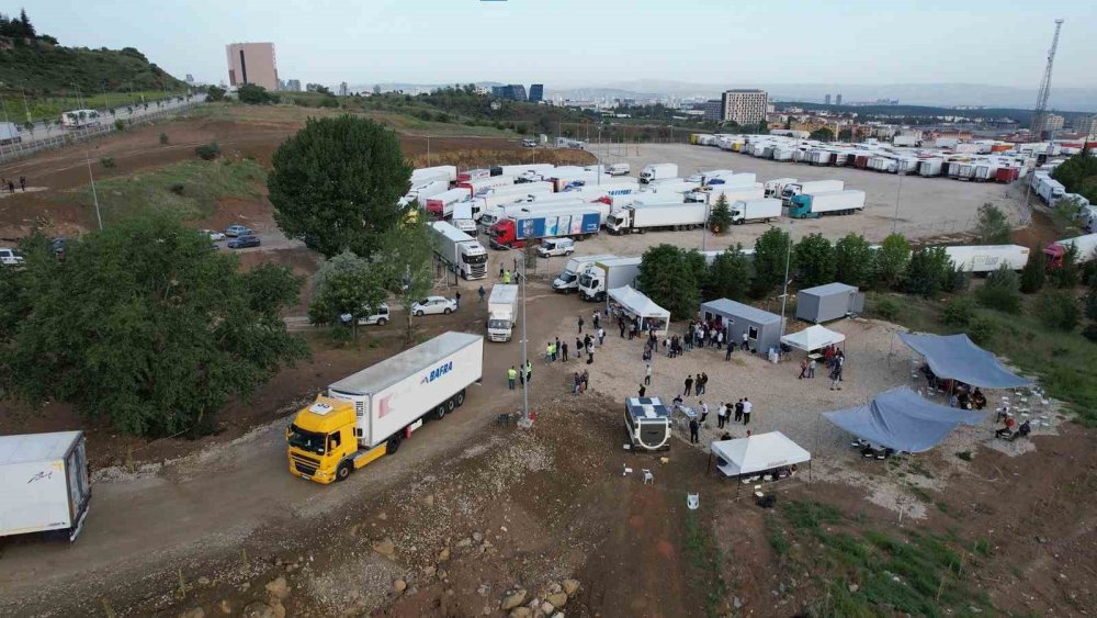 2024-YKS soru kitapçıkları bu tırlarda yüklü