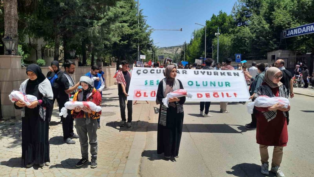 Bozkır'da Zulme Sessiz Kalma Yürüyüşü