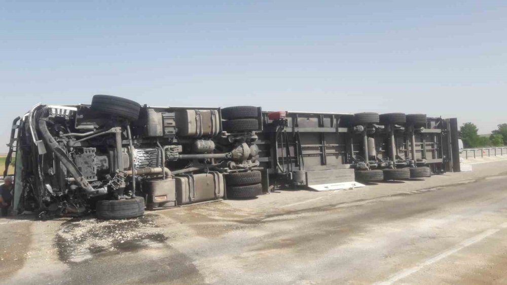 Kulu'da Aynı Yerde Meydana Gelen İki Trafik Kazasında 3 Kişi Yaralandı