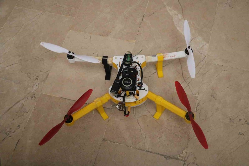 Sivas BİLSEM Öğrencileri, Suçluları Tespit Edebilen İleri Teknoloji Drone Tasarladı