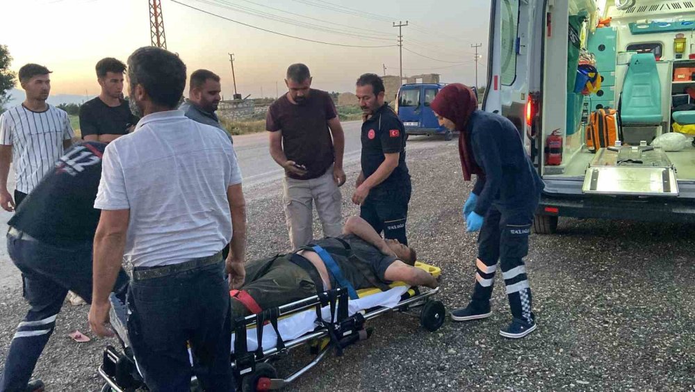 Dönüş yapan tıra çarptı: O anlar kamerada