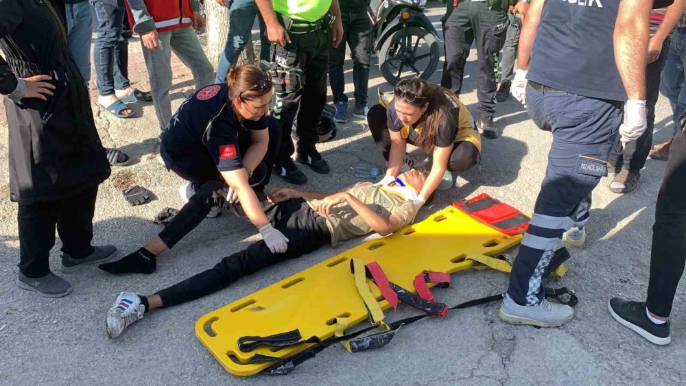 Sollamaya çalıştığı otomobile çarptı