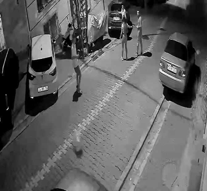 Kavgayı ayırmak için 4. kattan damacana attı