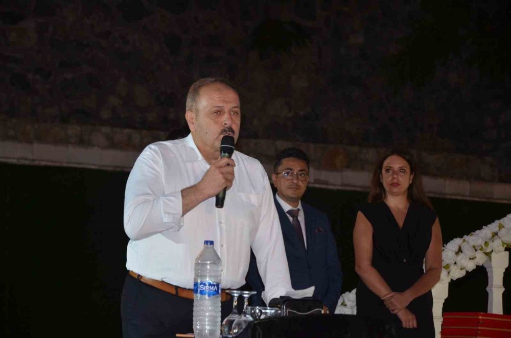 Hakim ve savcılar böyle uğurlandı