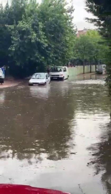 Yıl: 2024! İstanbul'da sağanak manzarası