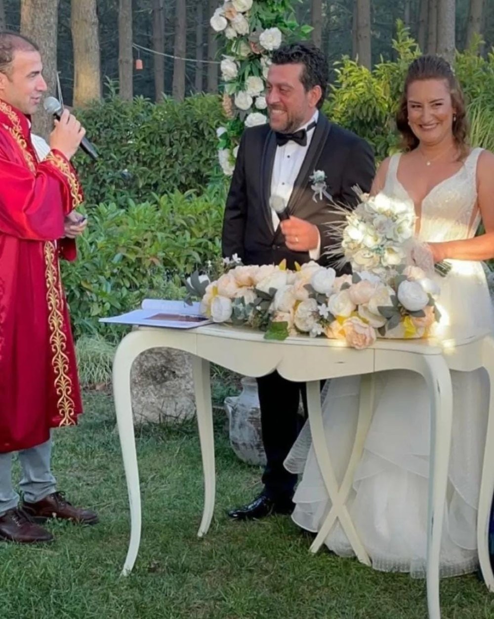 Hasan Can Kaya’nın 2,5 yıllık eski sevgilisi Sultan San evlendi