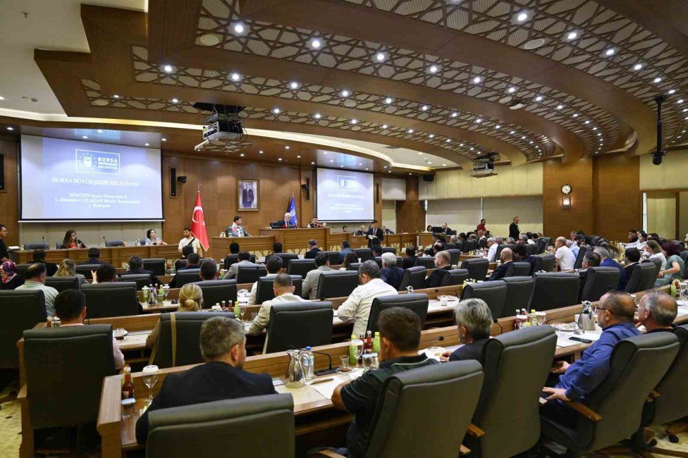 CHP'li Başkan sıkışınca Bakanlığı referans gösterdi ve Bursa'nın o bölgesine 'Metro Yok' açıklamasını yaptı