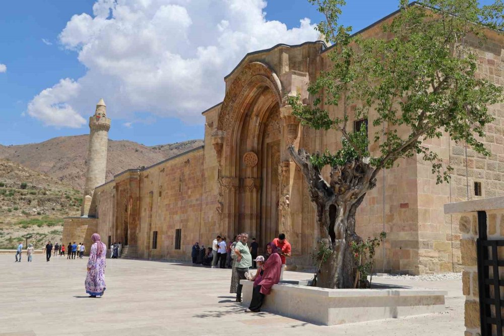 Türkiye'nin İlk UNESCO Koruması: Divriği Ulu Camii ve Darüşşifası Yeniden İbadete Açıldı