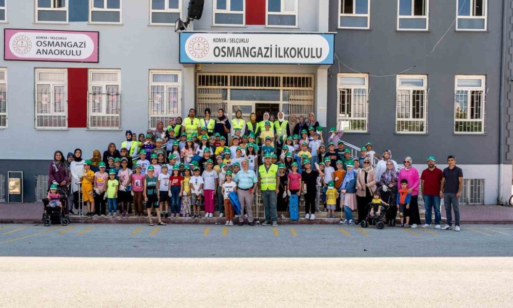 Sancak Mahallesi’nde 110 Gönüllüyle Örnek Çevre Etkinliği
