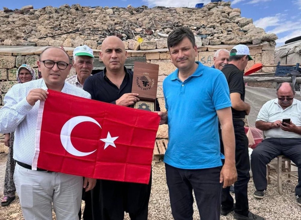 Kösereli Muhtarı Kemal Çevik'in kalbi maça dayanamadı