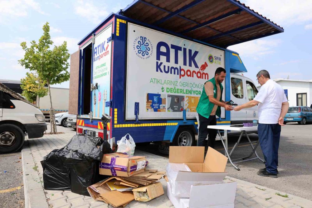 Selçuklu’da atıklar 1 milyon TL ile eve geri döndü