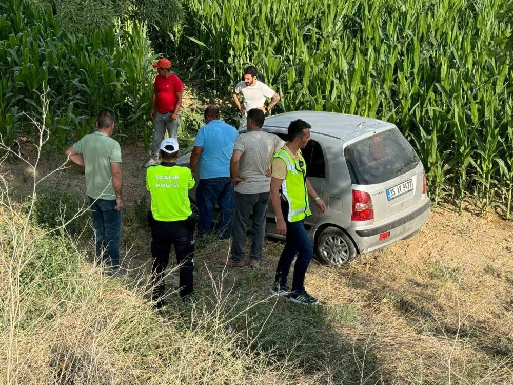 Ereğli'de Kontrolden Çıkan Otomobil Şarampole Uçtu: 2 Yaralı