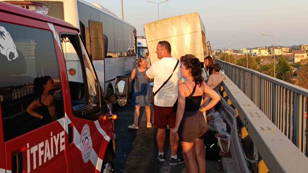 Antalya'da Feci Kaza: Kadın Rehber Dilek Duran Hayatını Kaybetti