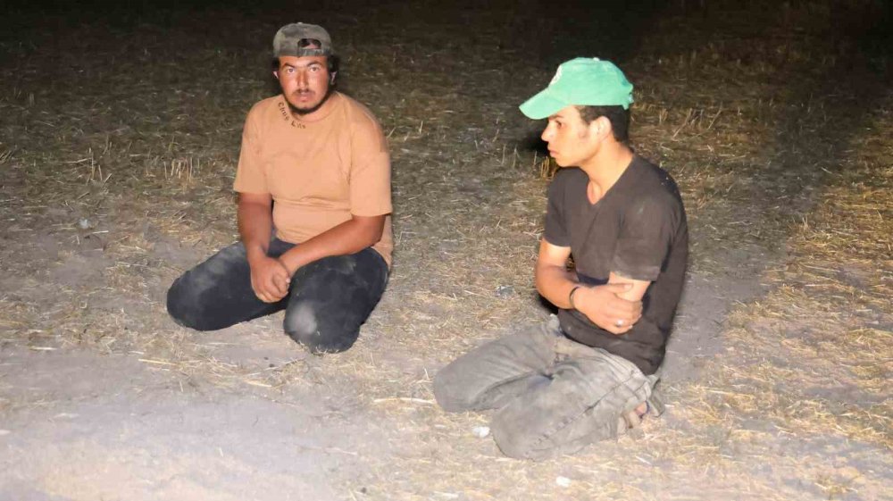Otostopla Aksaray'a kadar gelen kaçak göçmenler Konya yolunda yakalandı