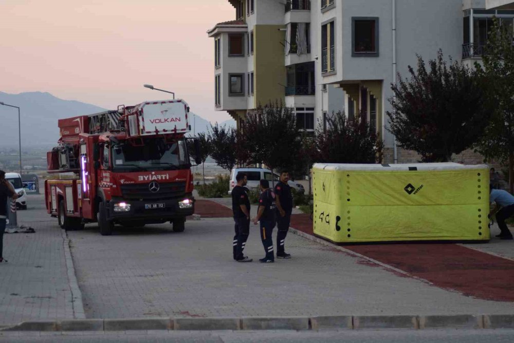 Karaman’da intihara kalkışan genç kadını polis ikna etti