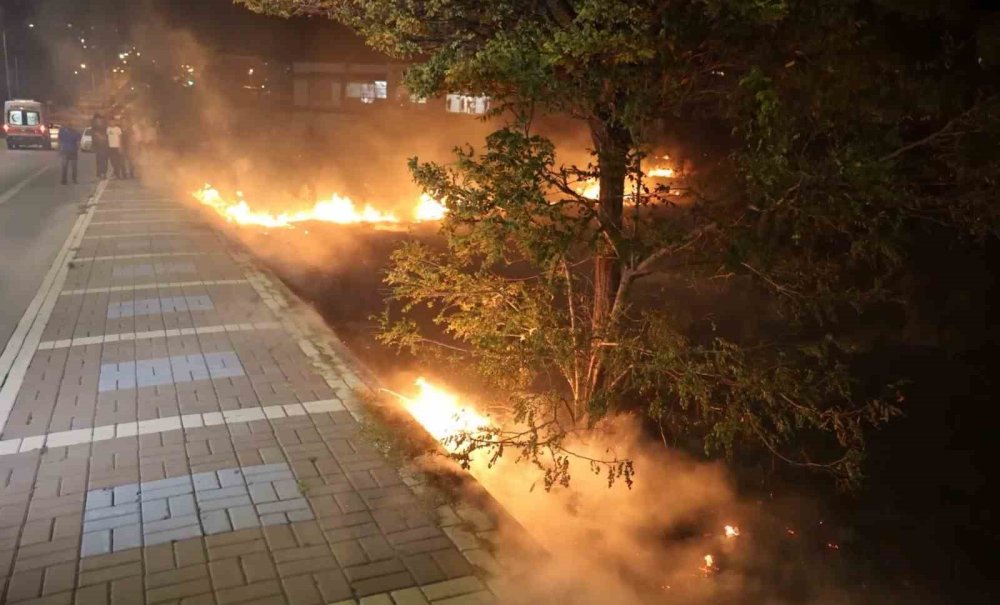 Aksaray’da geceyi aydınlatan alevler TOKİ konutlarında paniğe yol açtı