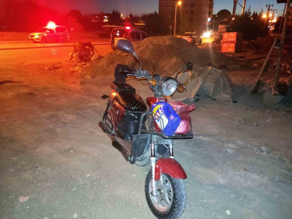 Konya Kulu'da Elektrikli Bisiklet Kazası: Sürücünün Annesi Yaralandı