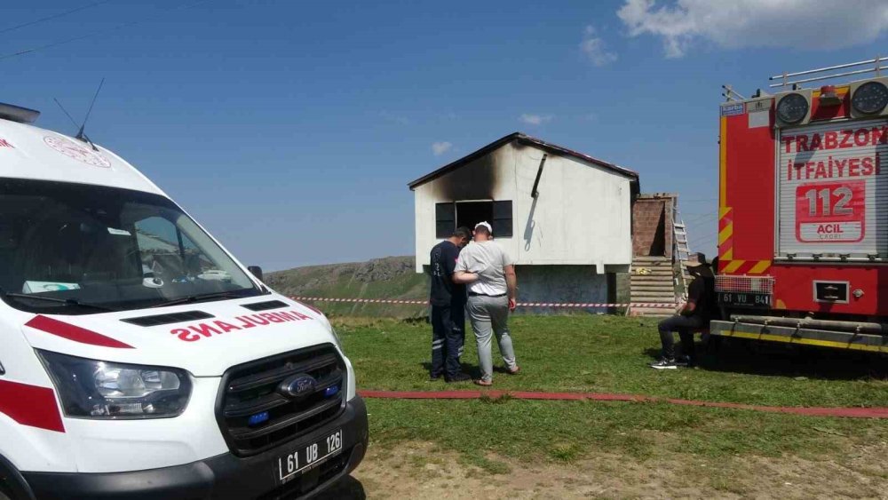 Yayla evinde kundaklama: Alevlerin arasında kalan 3 kişi yanarak can verdi