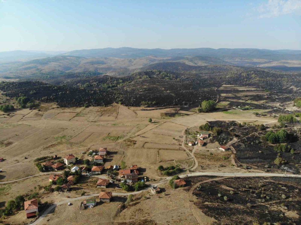 Kızılcahamam’dan Gerede’ye Sıçrayan Orman Yangını Havadan Görüntülendi