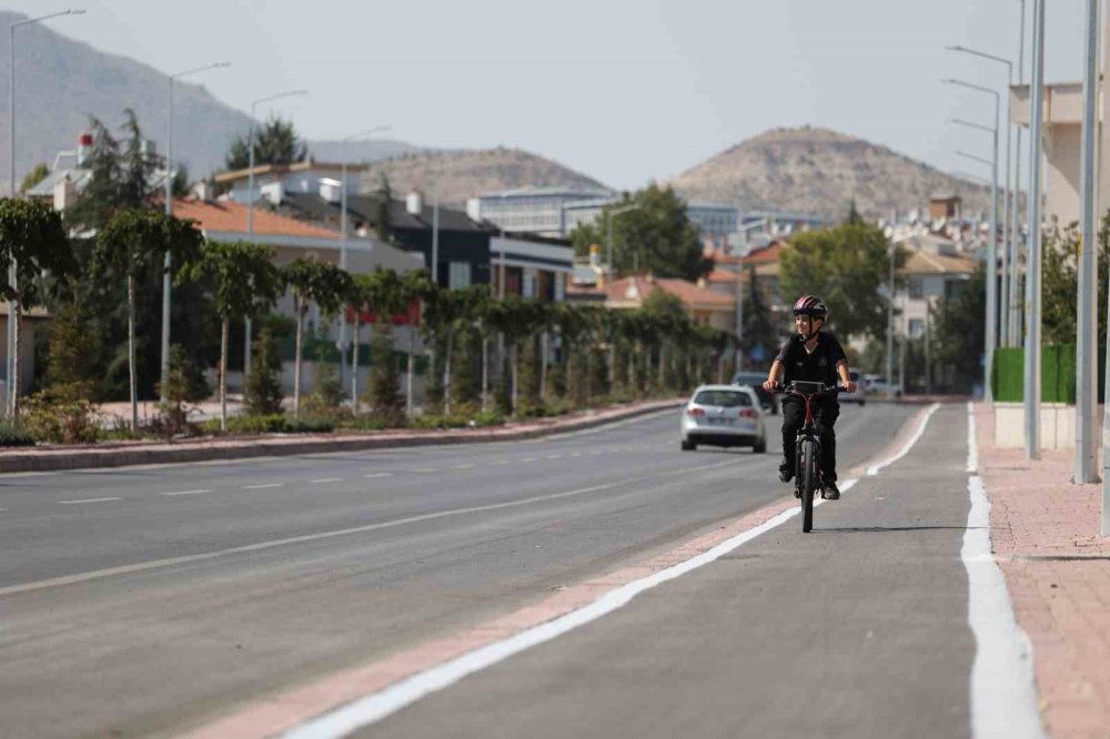 Konya'nın 635 kilometrelik bisiklet yolu ağı bakımdan geçiyor