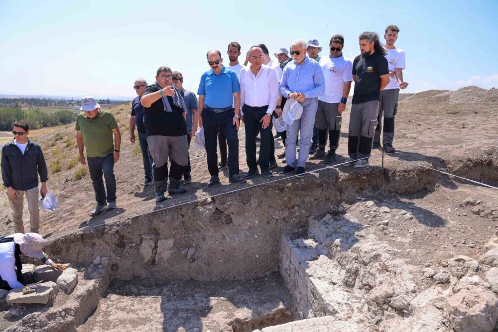 Lystra Antik Kenti'nde Kazı Çalışmaları Başladı: Konya'nın Tarihi ve Turizmi Canlanıyor