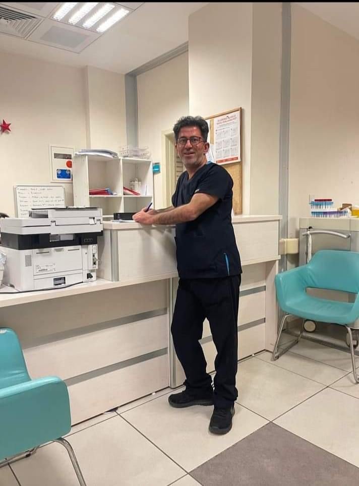 49 yaşındaki sağlık memuru Sinan Aktaş evinde ölü bulundu