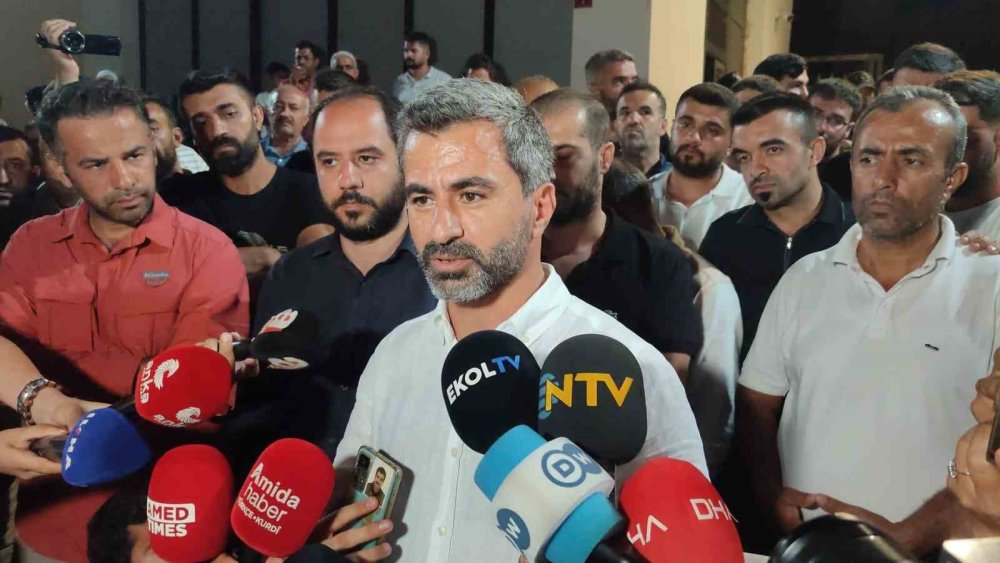 Narin Güran'ın terliği, çantası ve elifbası torbada çıktı