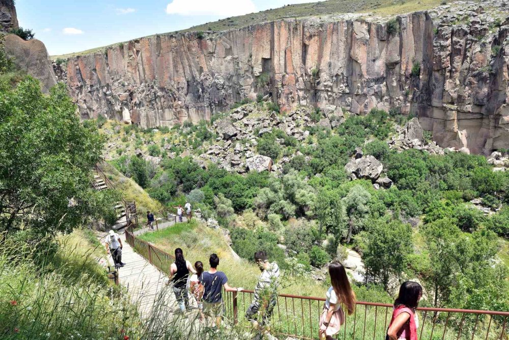 Dünyanın en büyük 2. kanyonu Ihlara ziyaretçilerini ağırlıyor