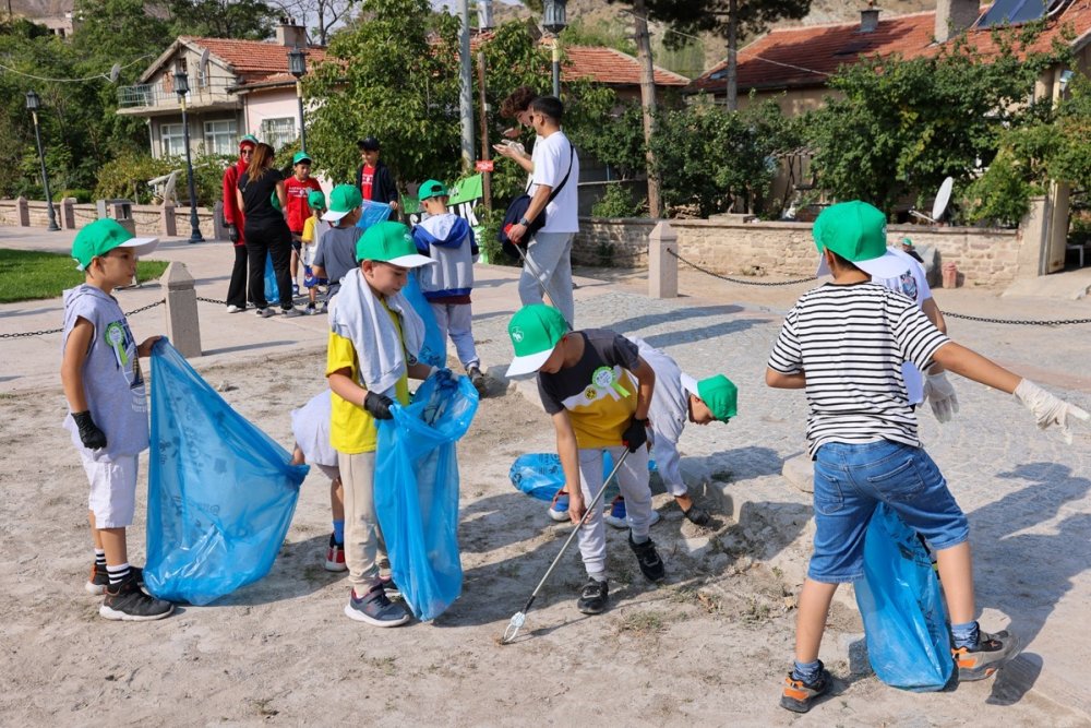 Selçuklu Belediyesi Sille'de kolları sıvadı