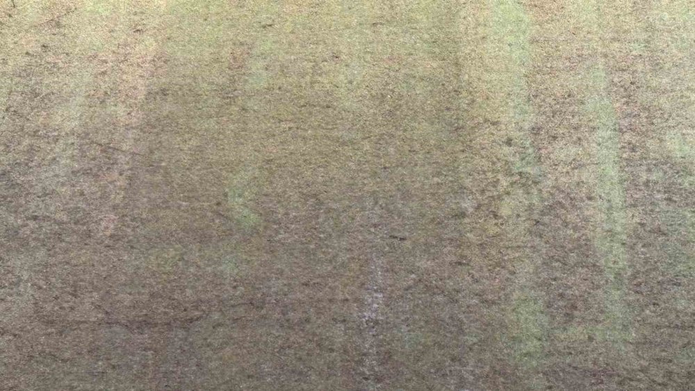 Adı yeni ama hali eskimiş gibi: Futbolcular dertli