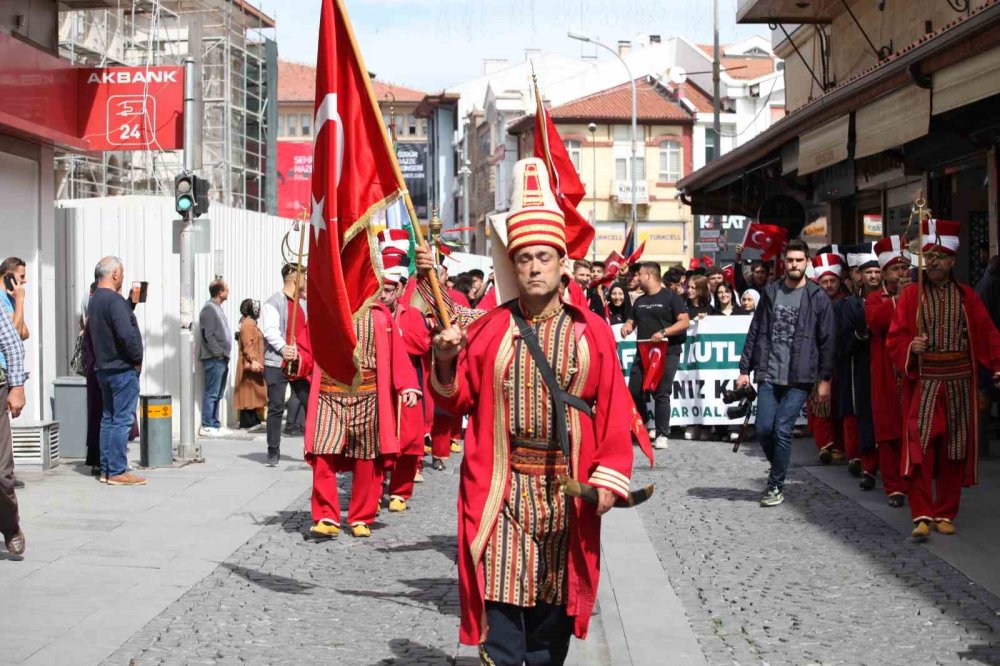 Konya’da Ahilik Coşkusu: Yılın Ahisi ve Kalfasına Görkemli Ödül Töreni