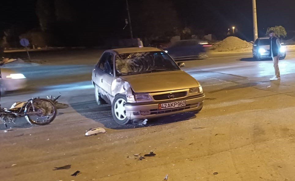 Fotoğraf her şeyi anlatıyor! Alparslan Türkeş Caddesi'nde kaza