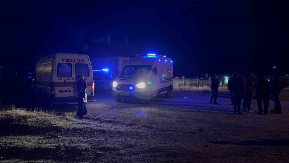 Afyon Emirdağ'da şok olay: Cinnet getiren koca evi kana boyadı