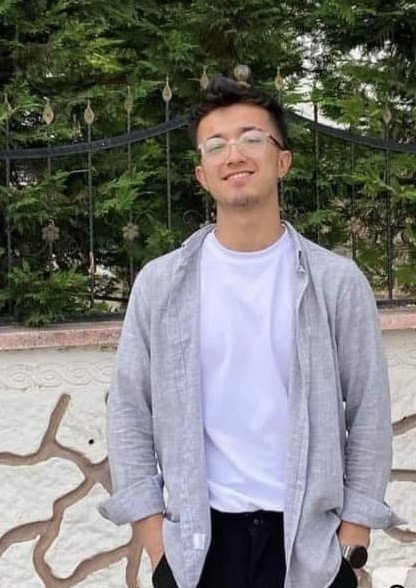 19 yaşındaki Abdullah Rıdvan Şahin motosiklet kazasında hayatını kaybetti