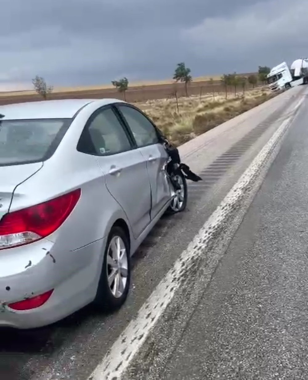 Konya-Ankara Karayolunda Toz Fırtınası ve Yağmur Zincirleme Kazaya Neden Oldu