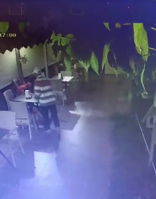 Otel Resepsiyonisti Yumruk Darbesi Sonrası Hayatını Kaybetti