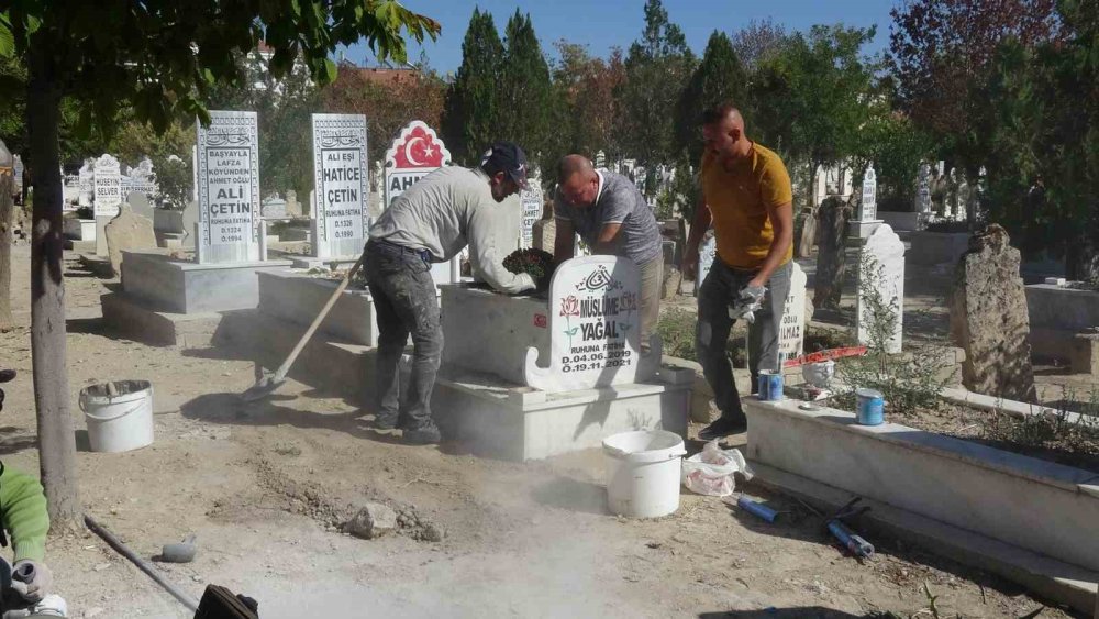 3 yaşında can vermişti: Müslüme’nin tahrip olan mezar taşları yenilendi