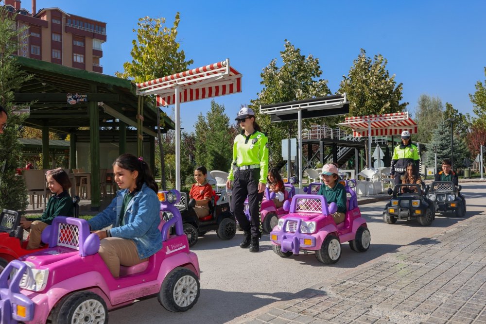 Geleceğin Bilinçli Sürücüleri Selçuklu'da Yetişiyor