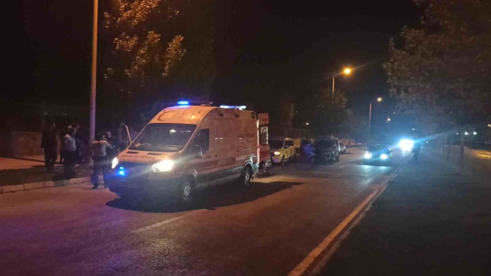 Konya’da devrilen motosikletin sürücüsü genç kadın yaralandı