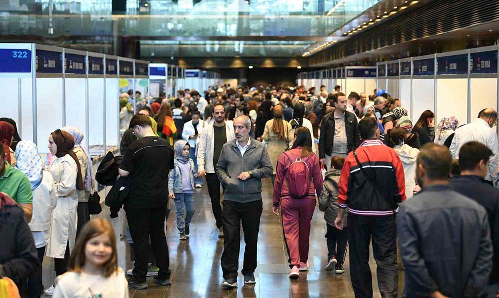 konya-kitap-gunleri-1.jpg