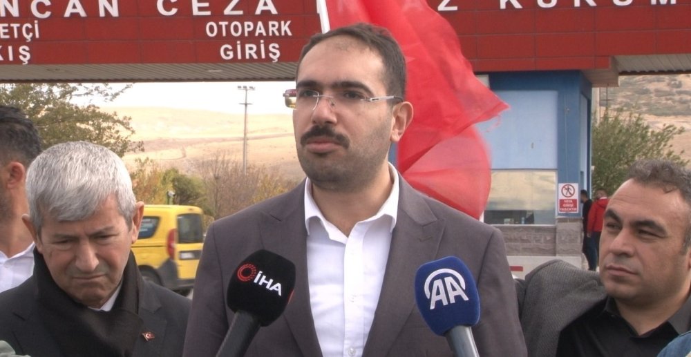 Fethullah Gülen’in ölümünü davul zurna ile kutladılar