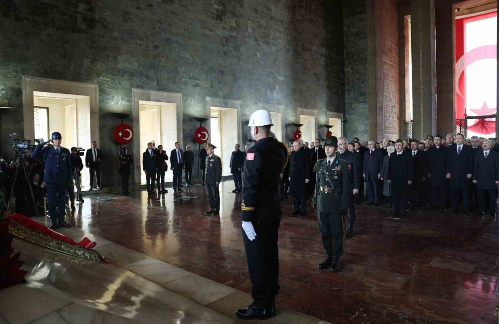 Devlet erkanı Ata’nın huzurunda