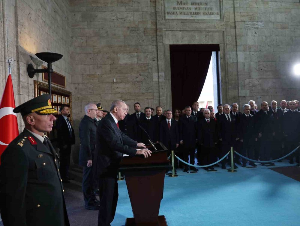 Devlet erkanı Ata’nın huzurunda