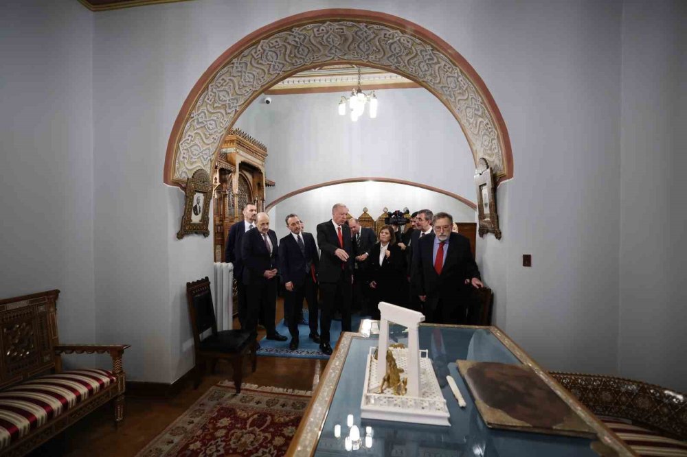 Atatürk Müze Köşkü açıldı